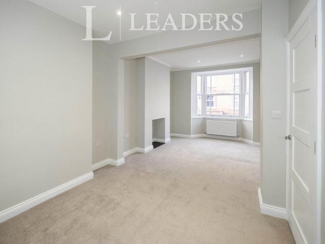 3 bedroom terraced house to rent