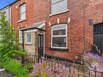 3 bedroom terraced house to rent