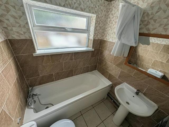 3 bedroom terraced house to rent