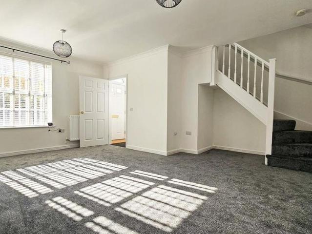 3 bedroom terraced house to rent