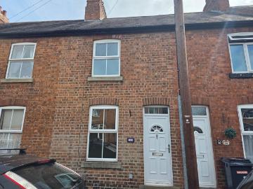 3 bedroom terraced house to rent
