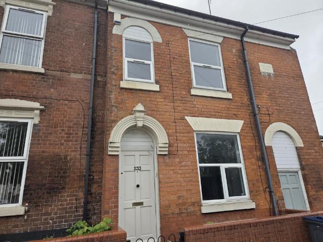 3 bedroom terraced house to rent