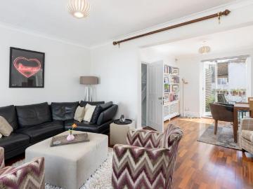 3 bedroom terraced house to rent