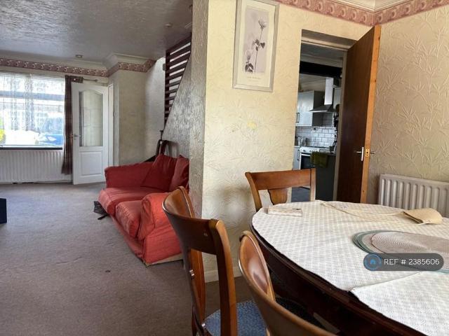3 bedroom terraced house to rent