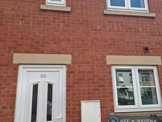 3 bedroom terraced house to rent
