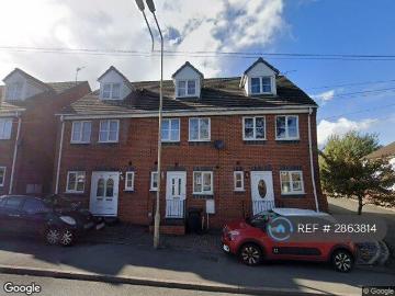 3 bedroom terraced house to rent