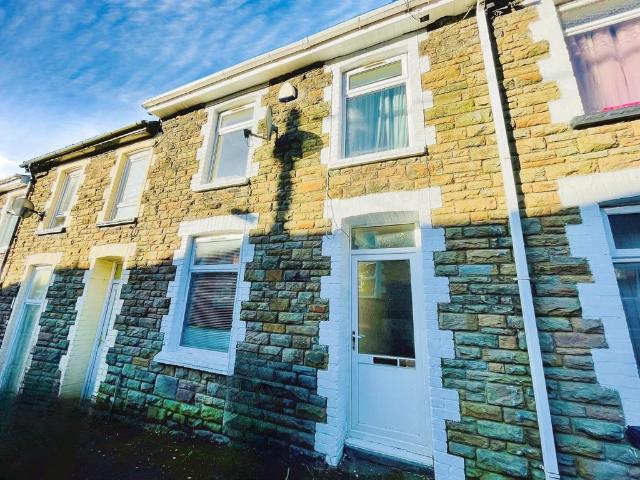 3 bedroom terraced house to rent