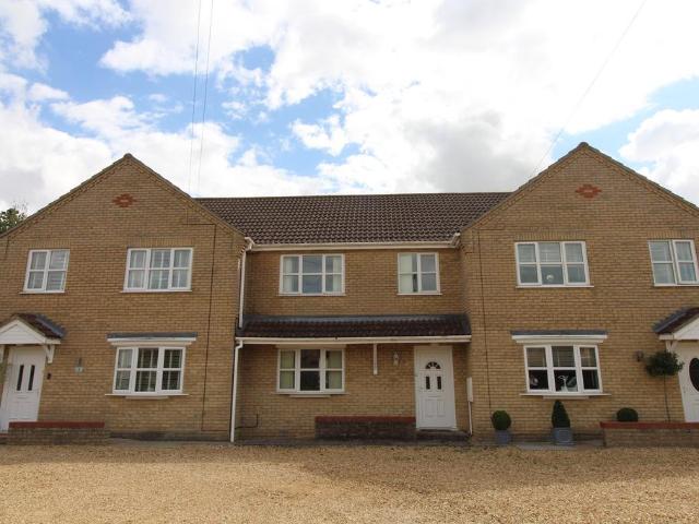3 bedroom terraced house to rent