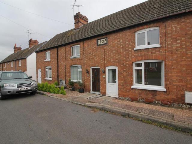 3 bedroom terraced house to rent