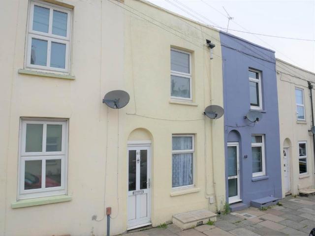 3 bedroom terraced house to rent