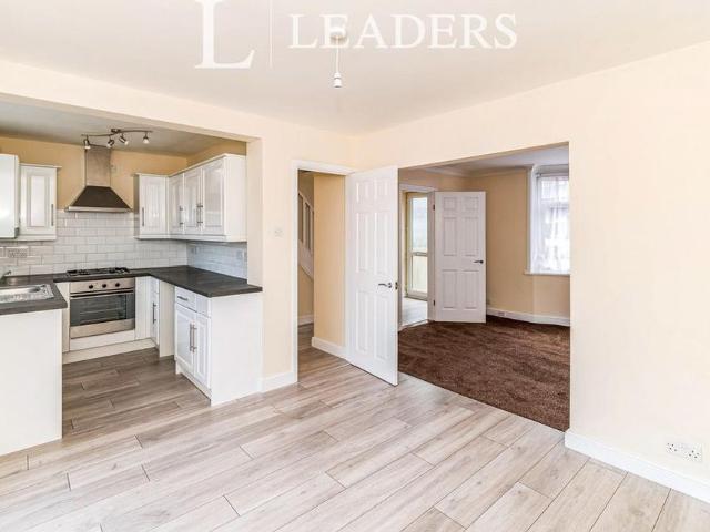 3 bedroom terraced house to rent