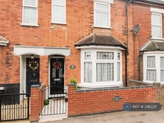 3 bedroom terraced house to rent