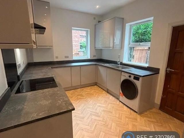 4 bedroom terraced house to rent