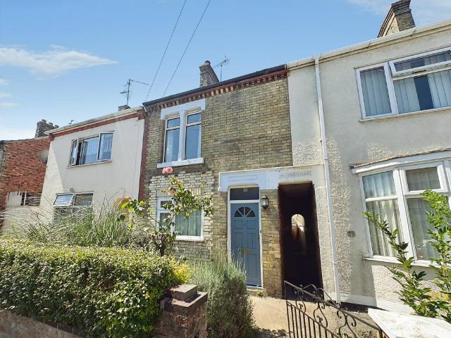 3 bedroom terraced house to rent