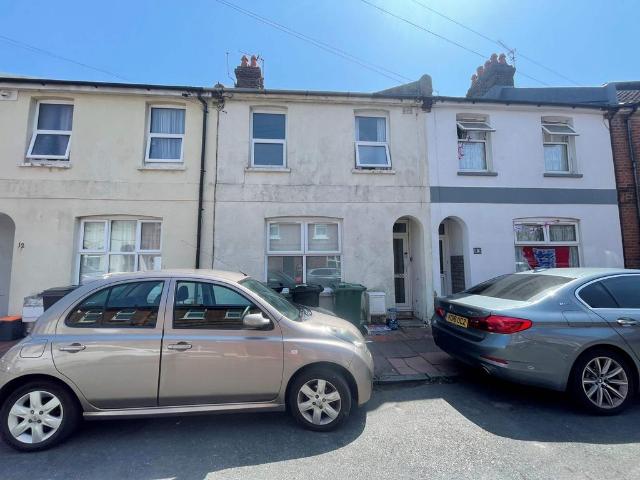 3 bedroom terraced house to rent