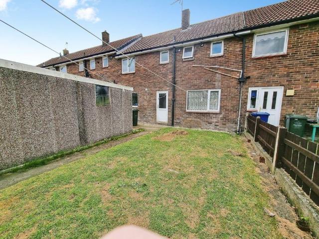 3 bedroom terraced house to rent