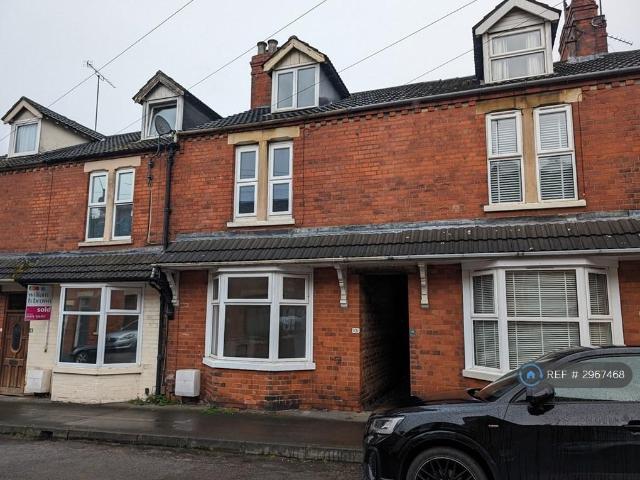 3 bedroom terraced house to rent