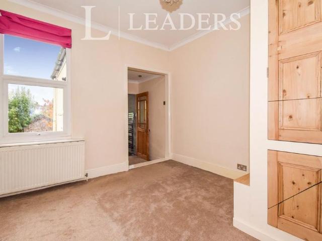 3 bedroom terraced house to rent