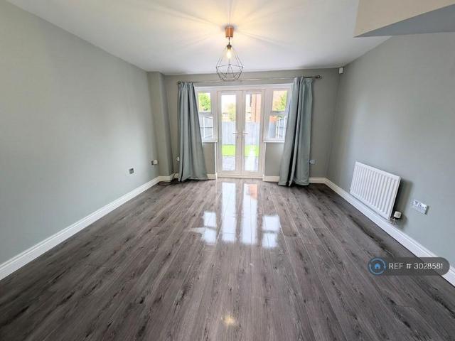 3 bedroom terraced house to rent