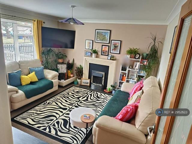 3 bedroom terraced house to rent