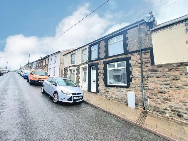 3 bedroom terraced house to rent