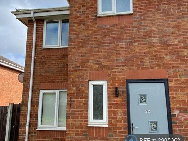 3 bedroom terraced house to rent