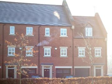 3 bedroom terraced house to rent