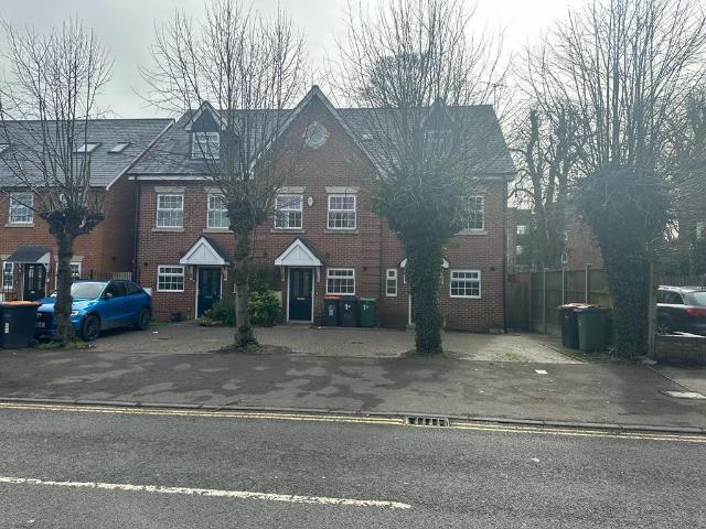 3 bedroom terraced house to rent