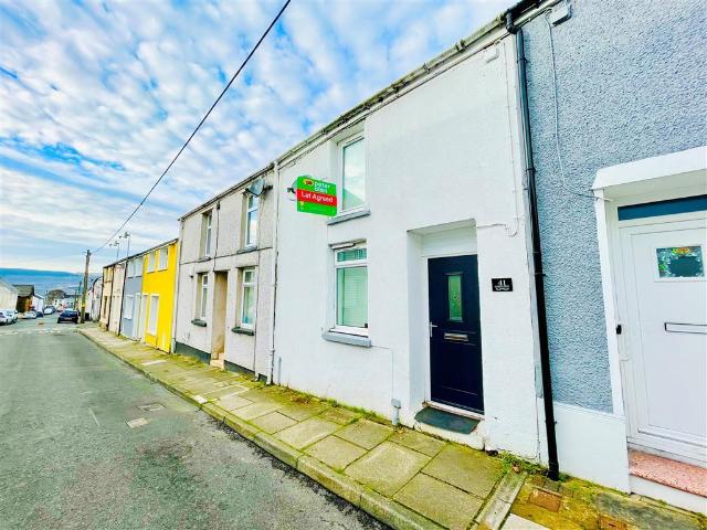 3 bedroom terraced house to rent