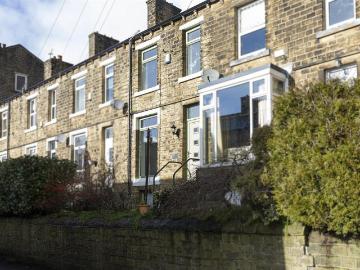 3 bedroom terraced house to rent