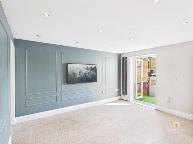 3 bedroom terraced house to rent