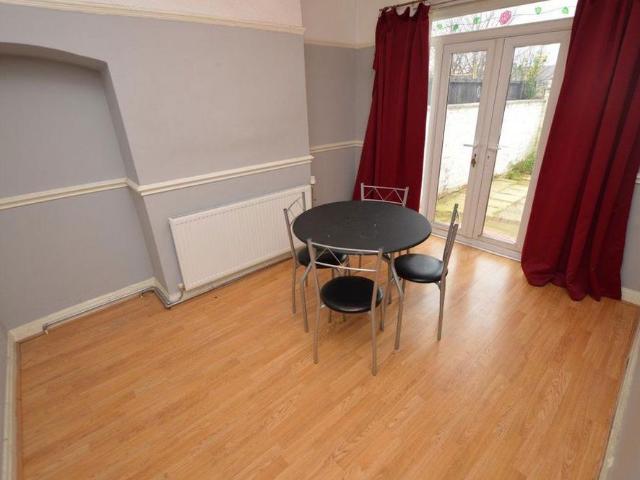 3 bedroom terraced house to rent