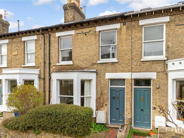 3 bedroom terraced house to rent