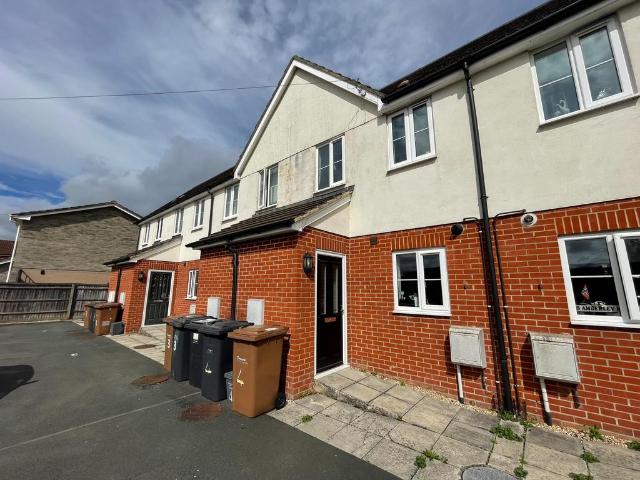 3 bedroom terraced house to rent