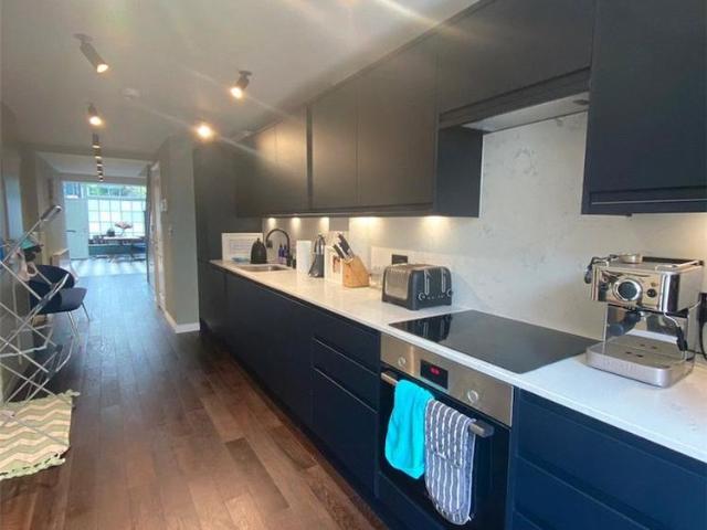 3 bedroom terraced house to rent