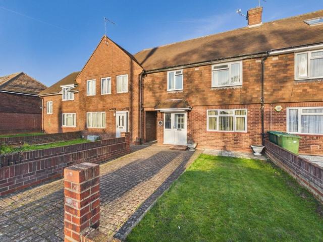 3 bedroom terraced house to rent