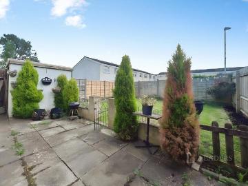 3 bedroom terraced house to rent