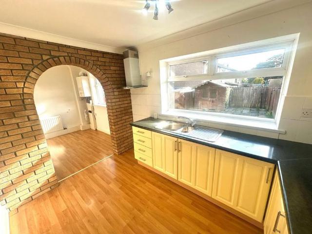 3 bedroom terraced house to rent