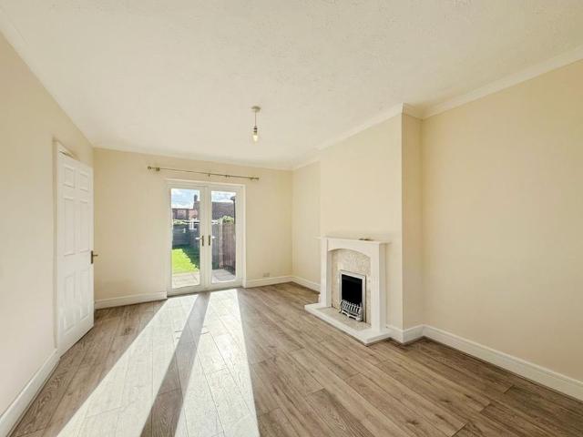 3 bedroom terraced house to rent