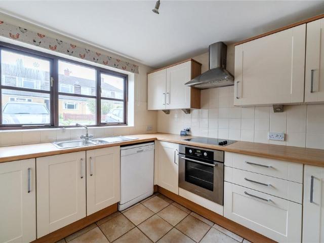 3 bedroom terraced house to rent