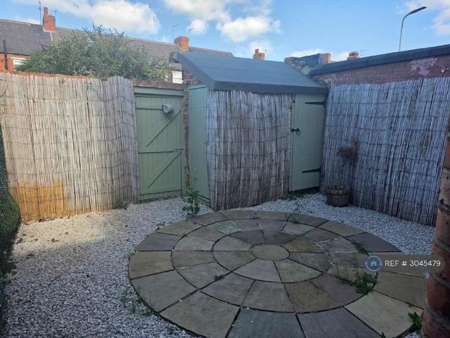 3 bedroom terraced house to rent