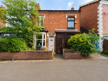 3 bedroom terraced house to rent