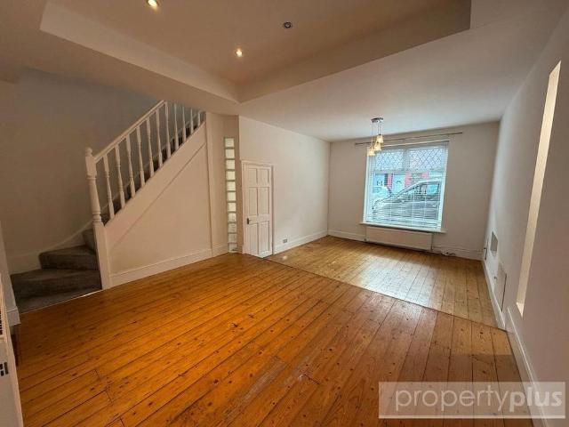 3 bedroom terraced house to rent