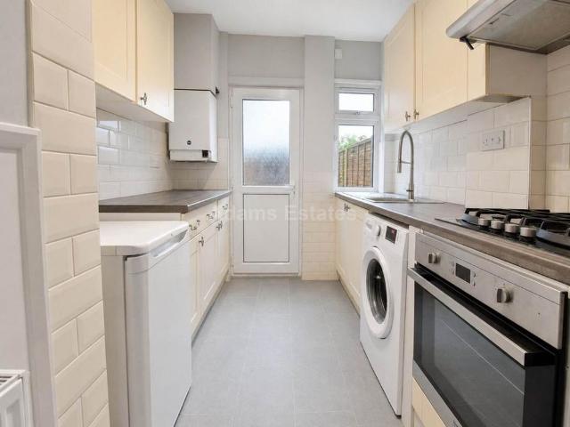 3 bedroom terraced house to rent