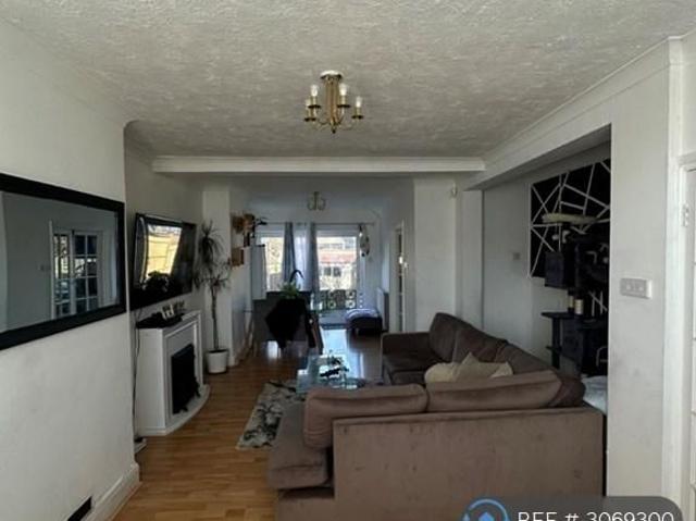 3 bedroom terraced house to rent