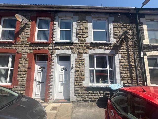 3 bedroom terraced house to rent