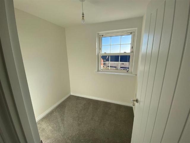 3 bedroom terraced house to rent