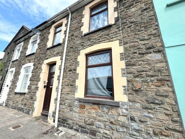 3 bedroom terraced house to rent