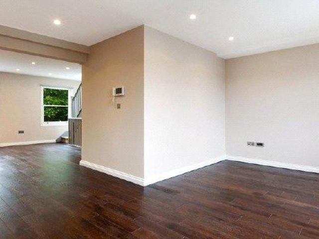 3 bedroom terraced house to rent