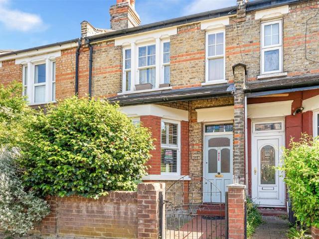 3 bedroom terraced house to rent